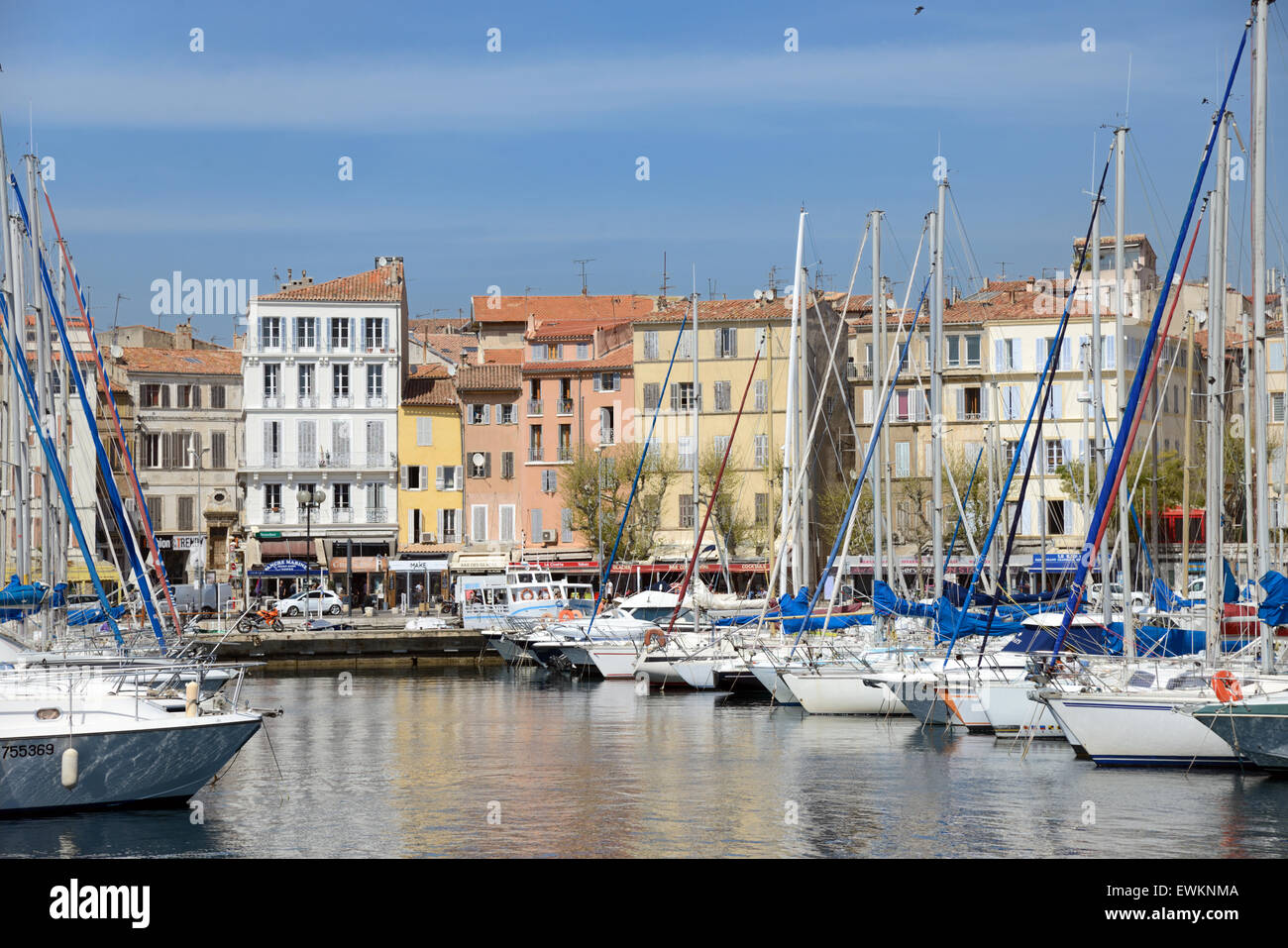 Der alte Hafen bitte Port Hafen oder Yachthafen und ankern Yachten in La Ciotat Provence Frankreich Stockfoto