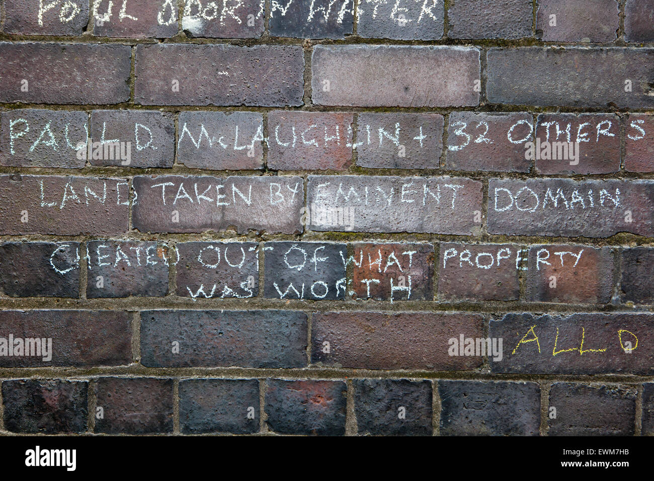 Mauer der Erinnerung, die Liste der Toten, verletzten & krank, leiden an Krankheiten, die angeblich darauf zurückzuführen sein, Gasförderung weltweit. Stockfoto