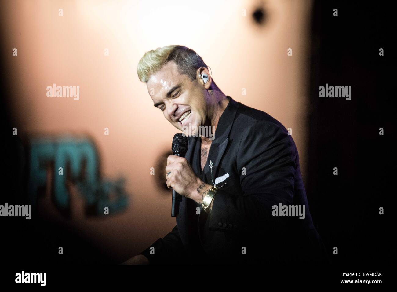 Robbie Williams tritt beim Pinkpop Festival 2015 in Niederlande © Roberto Finizio Stockfoto