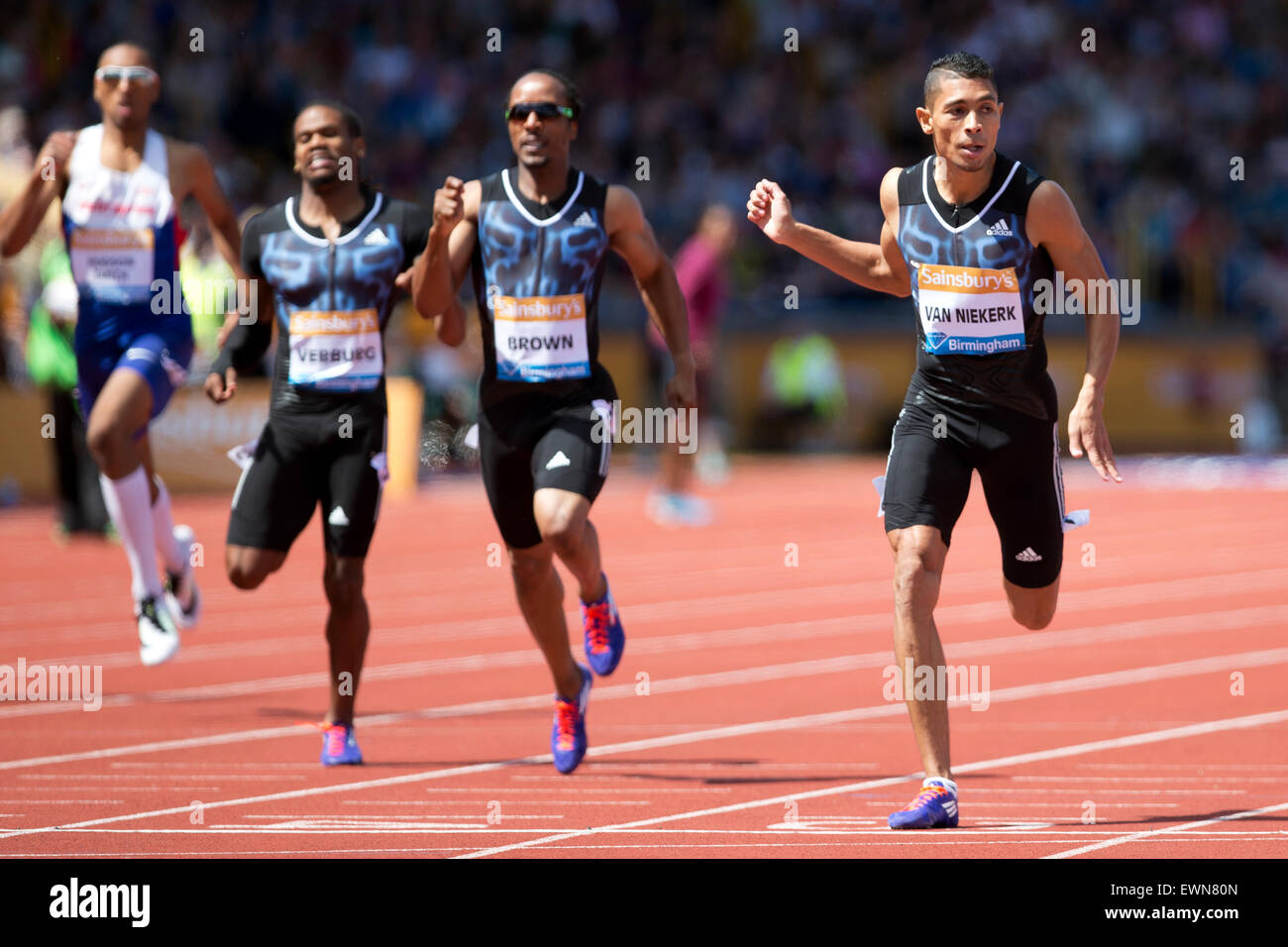 Wayde VAN NIEKERK, Christopher BROWN & David VERBURG, 300m Männer, IAAF Diamond League 2015, Alexander Stadium, Birmingham, UK, 7. Juni 2015. Stockfoto