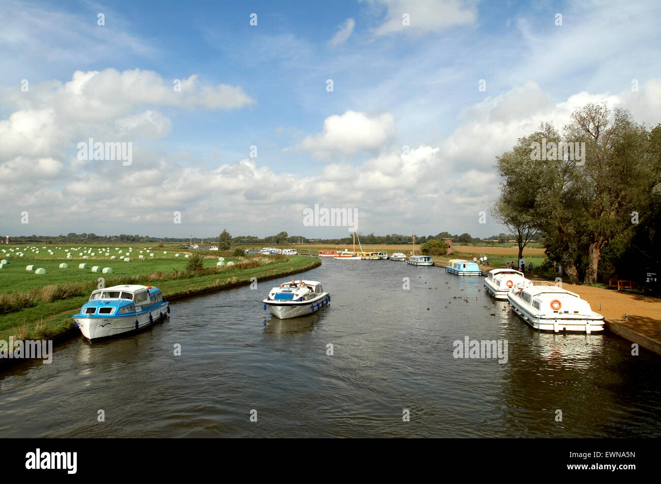 Boote auf den Norfolk Broads England UK Europa Stockfoto