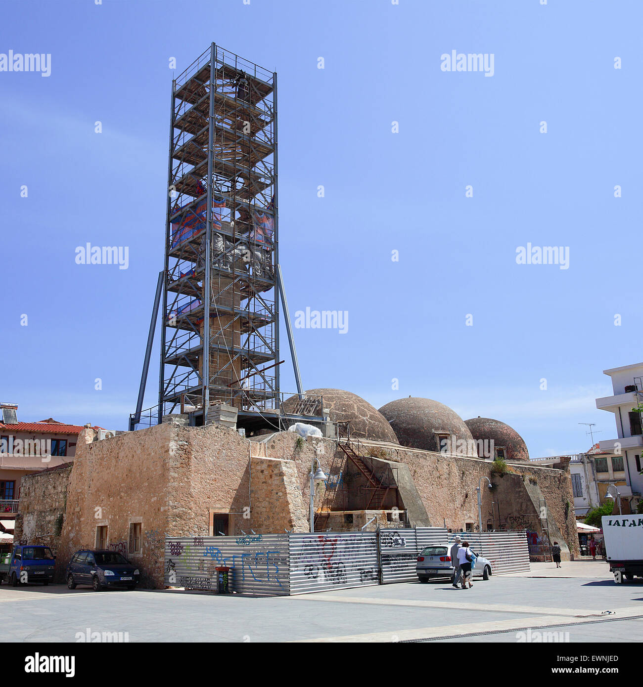 Nerantze oder Gazi-Hussein-Moschee, befindet sich in der alten Stadt von Rethymno, hier an einem schönen sonnigen Tag im Juni zu sehen. Stockfoto
