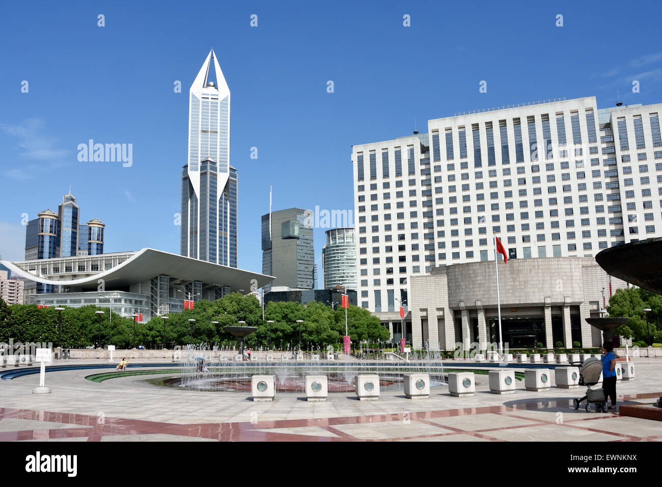 Shanghai Grand Theatre und dem Volksplatz in Huangpu District Shanghai China Chinesisch Stockfoto