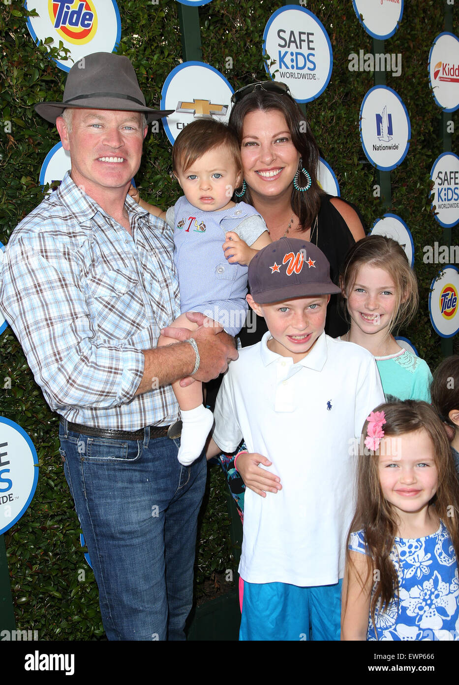 2015 safe Kids Day Los Angeles präsentiert von Nationwide - Ankünfte Featuring: Neal McDonough, Ruve McDonough, Morgan Patrick McDonough, London Jane McDonough, Catherine Maggie McDonough, Klee Elizabeth McDonough wo: Los Angeles, California, Vereinigte Staaten von Amerika bei: 26. April 2015 Stockfoto