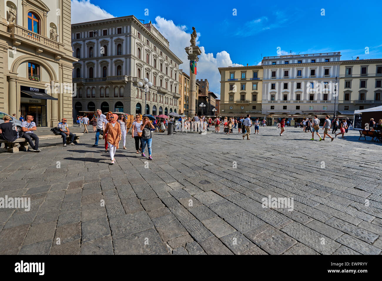 Piazza della Repubblica ist ein Stadtplatz in Florenz, Italien. Es ist auf der Website, das Forum der Stadt zunächst Stockfoto