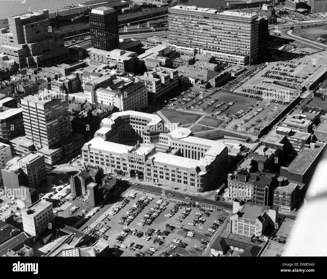 Luftaufnahmen von Liverpool, Merseyside, 11. Juni 1987. Stockfoto