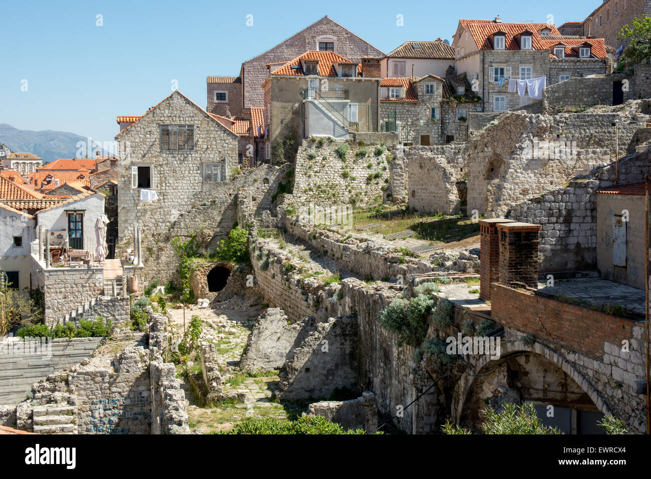 Gebäude, Ruinen von Belagerung von 1991-1992, Altstadt von Dubrovnik, Kroatien Stockfoto