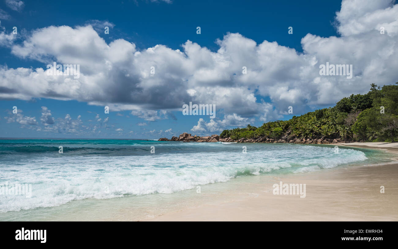Tropischer Strand Anse Coco, La Digue Island, Seychellen Stockfoto Tropischer Strand Anse Coco, La Digue Island, Seychellen Stockfoto