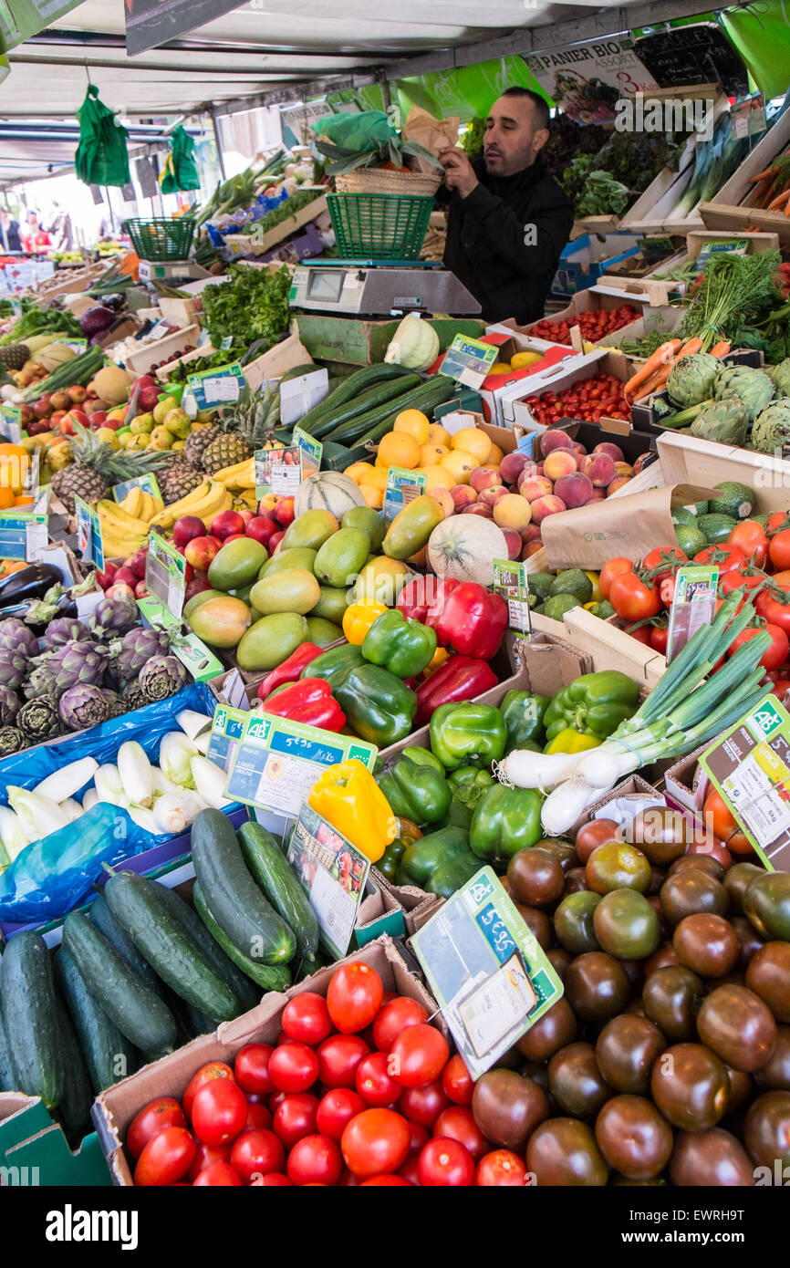 Paris, Frankreich, Marché, Aligre, Obst, Markt, Outdoor, Paris, Gemüse, Gemüse, Gemüse, Verkäufer, Verkäufer, Stockfoto