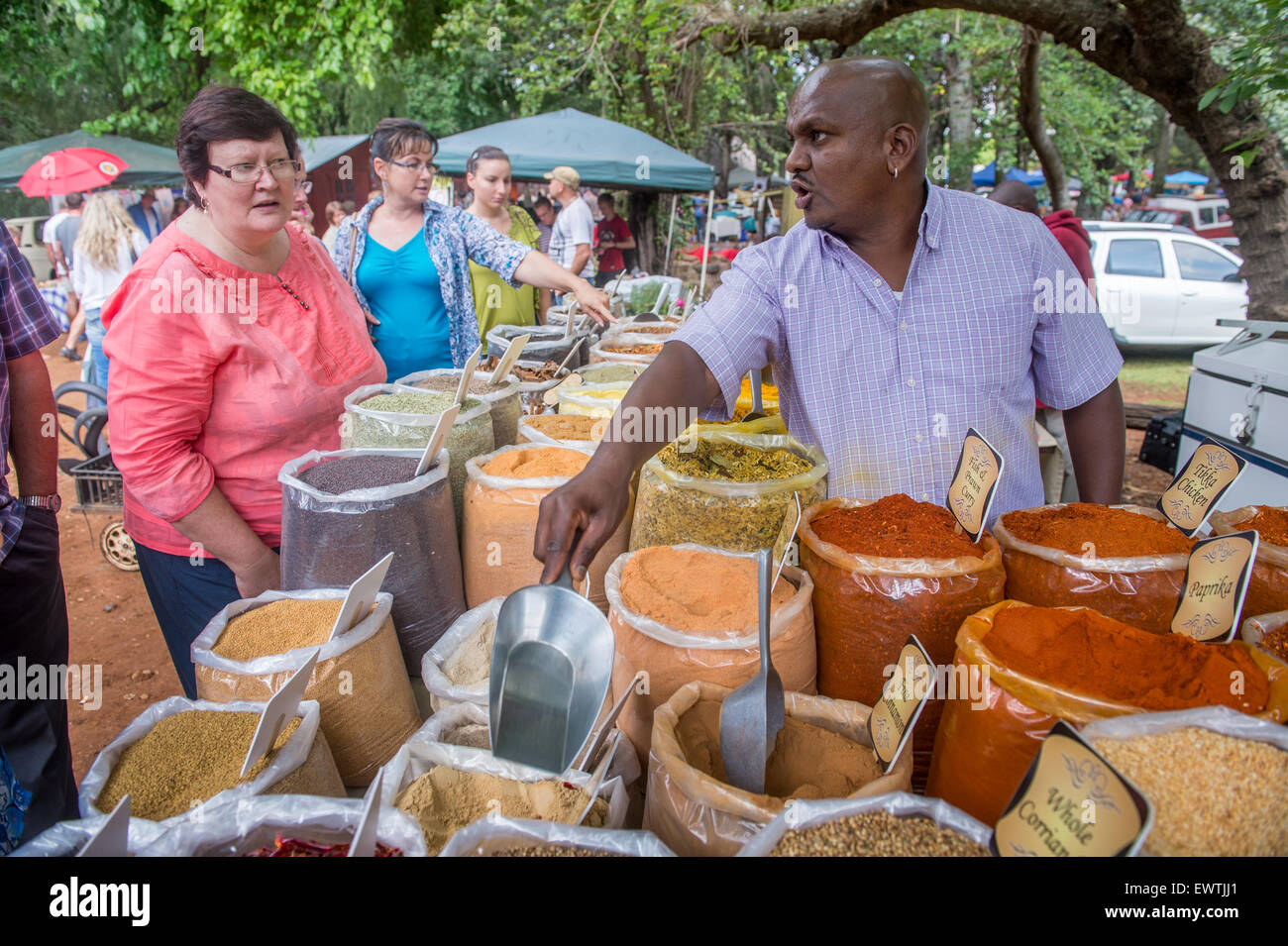 Südafrika - Kräuter und Gewürze zum Verkauf am Bauernmarkt in Pretoria Stockfoto