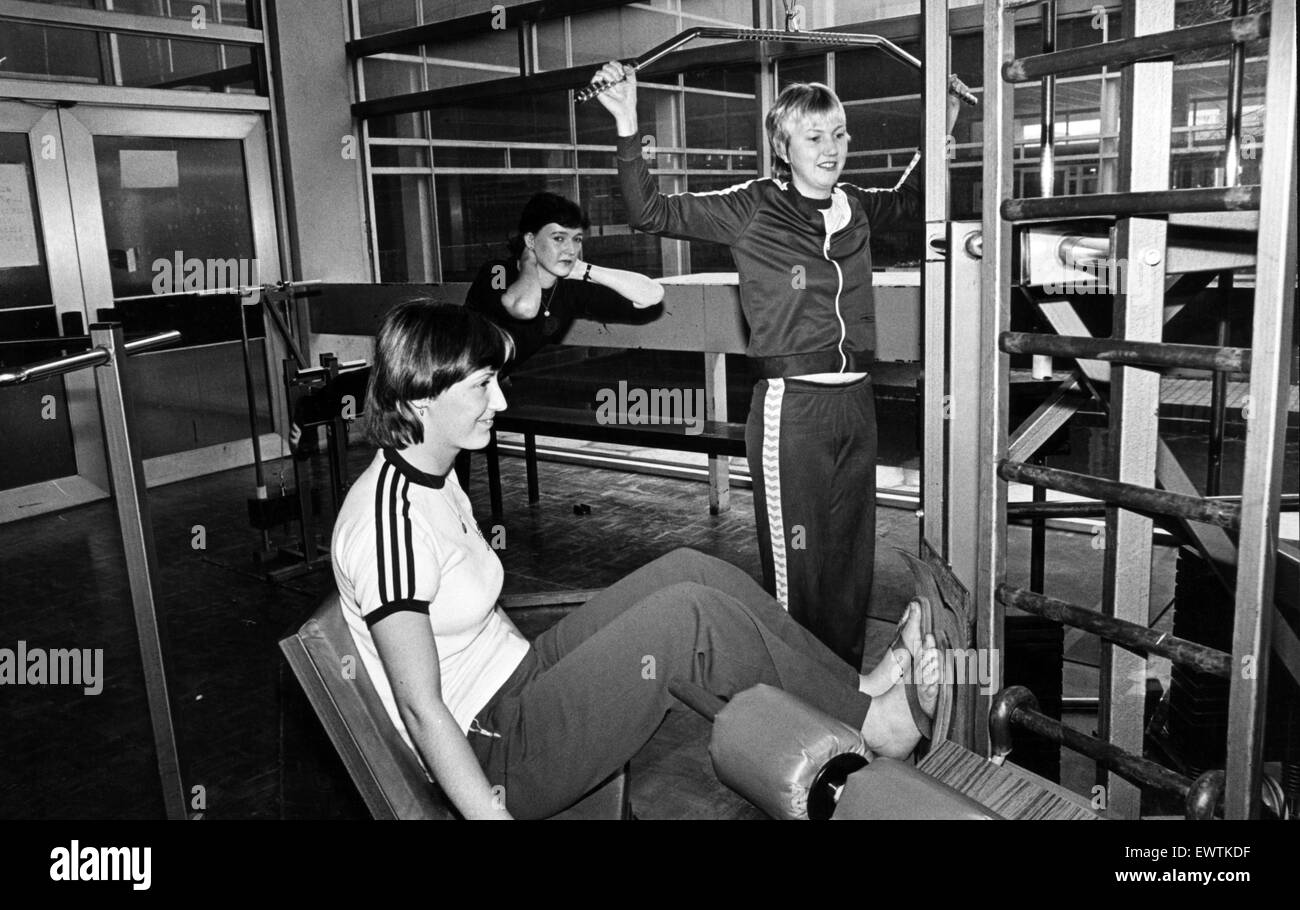 Eine beliebte Anlage für alle Arten von Menschen, die Fit bleiben wollen ist die Kraftstation in Billingham-Forum - von der Fitness-Fanatiker durch für diejenigen, die wollen einfach nur fit halten verwendet wird.  3. April 1980. Stockfoto