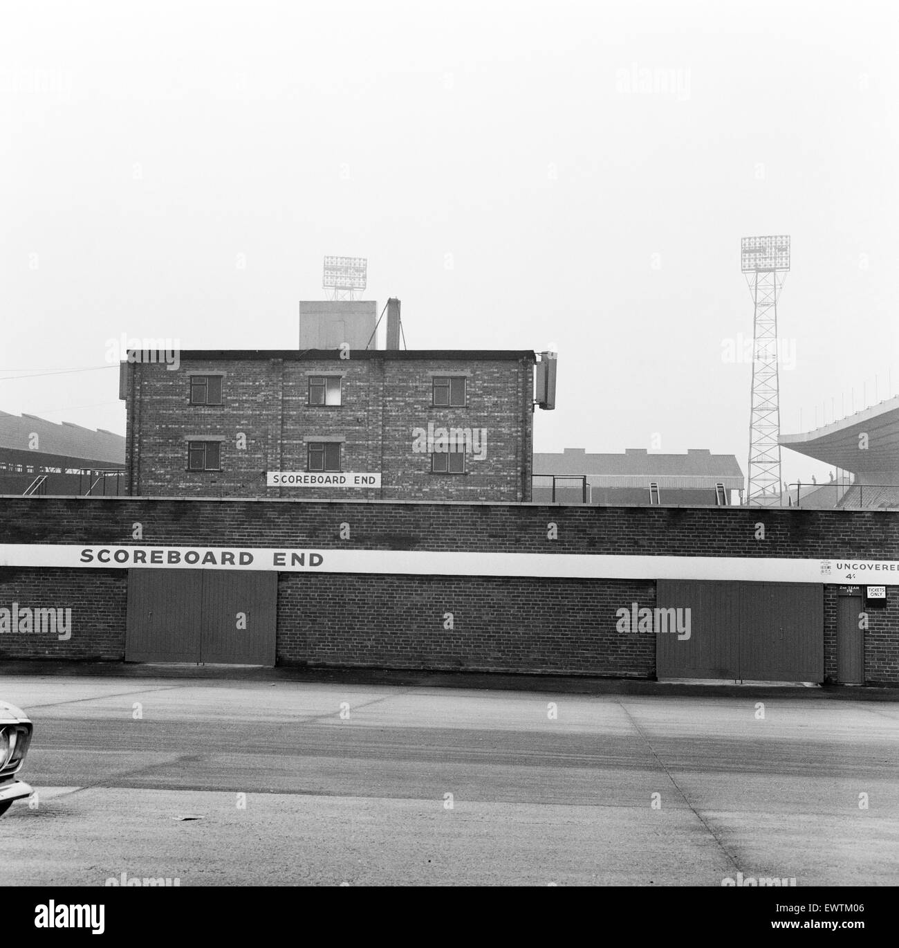 Exterieur des Manchester United Fußballstadion Old Trafford. Februar 1968. Stockfoto