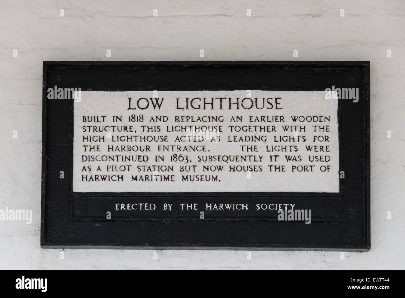 Gedenktafel am 18. Jahrhundert Harwich Low Leuchtturm (Harwich Maritime Museum), Harwich, Essex, England, Vereinigtes Königreich Stockfoto