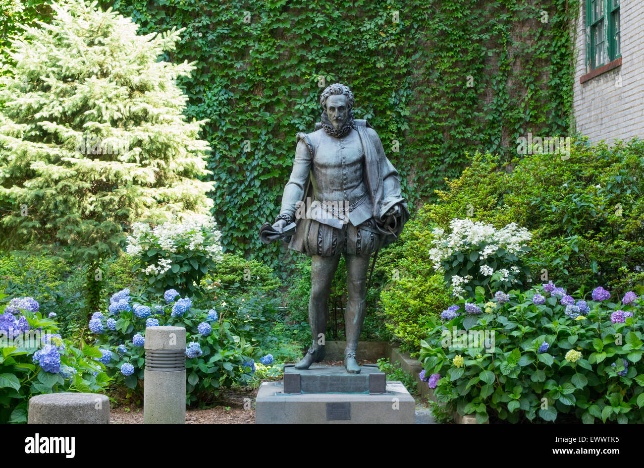 Cervantes Statue bei 1/2 Fifth Avenue im Greenwich Village in New York City Stockfoto