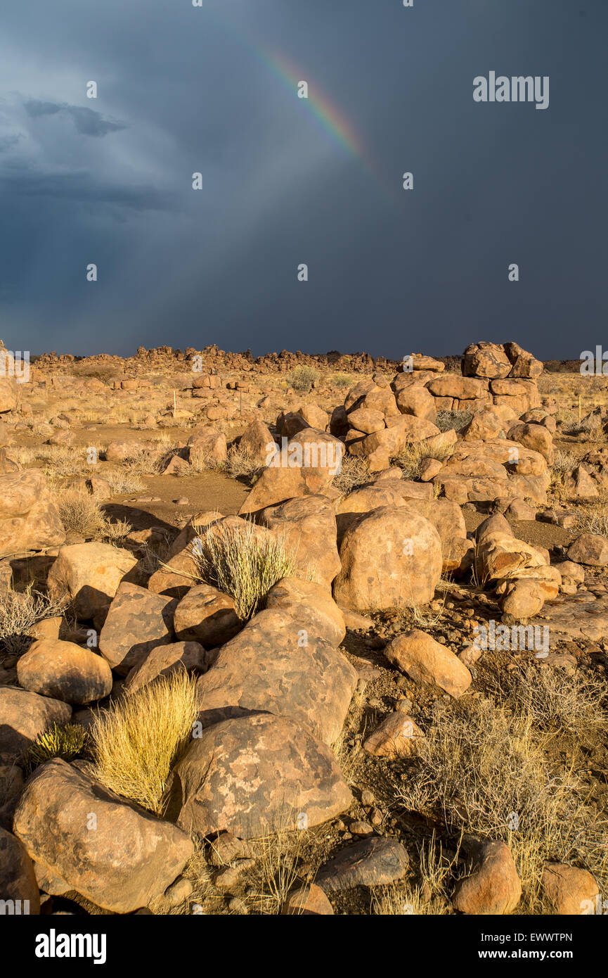 Keetmanshoop, Namibia, Afrika - Riesen Spielplatz, haufenweise große auswarfen Felsen. Stockfoto