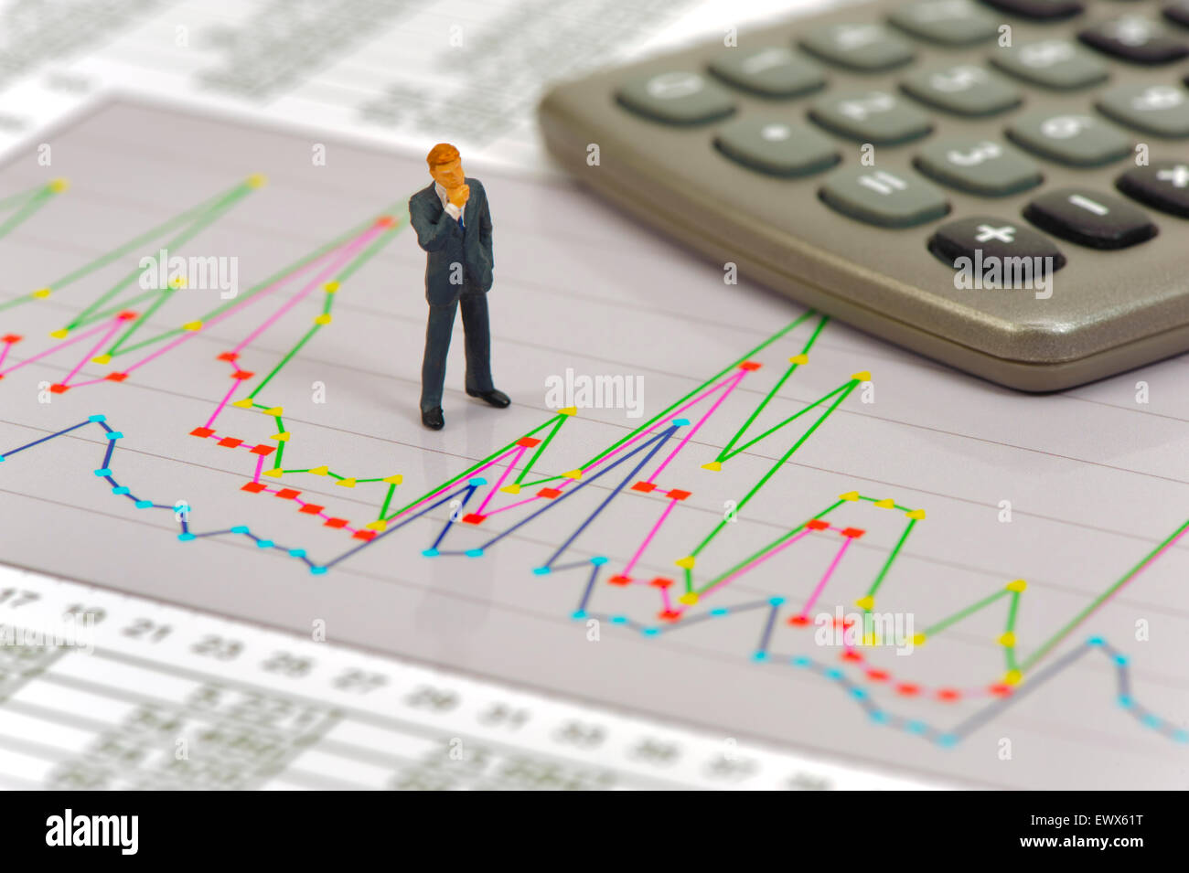 Finanzen und Haushalt Berechnung mit Diagramm Stockfoto