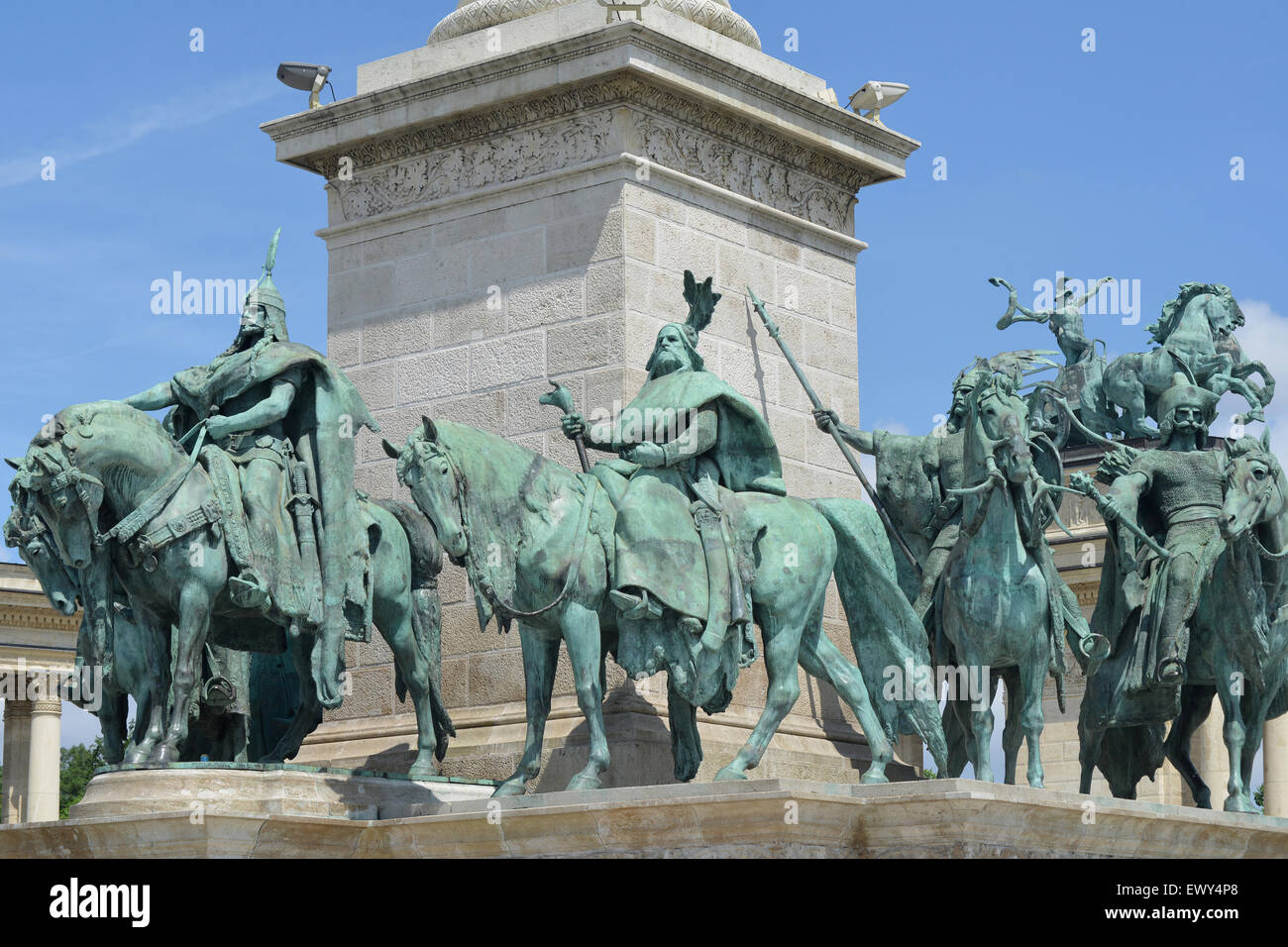 Denkmal der verschiedenen ungarischen Helden auf dem Millennium-Denkmal Milleniumi Emlekmu zu Heroes Square Hosok Tere in Budapest Stockfoto