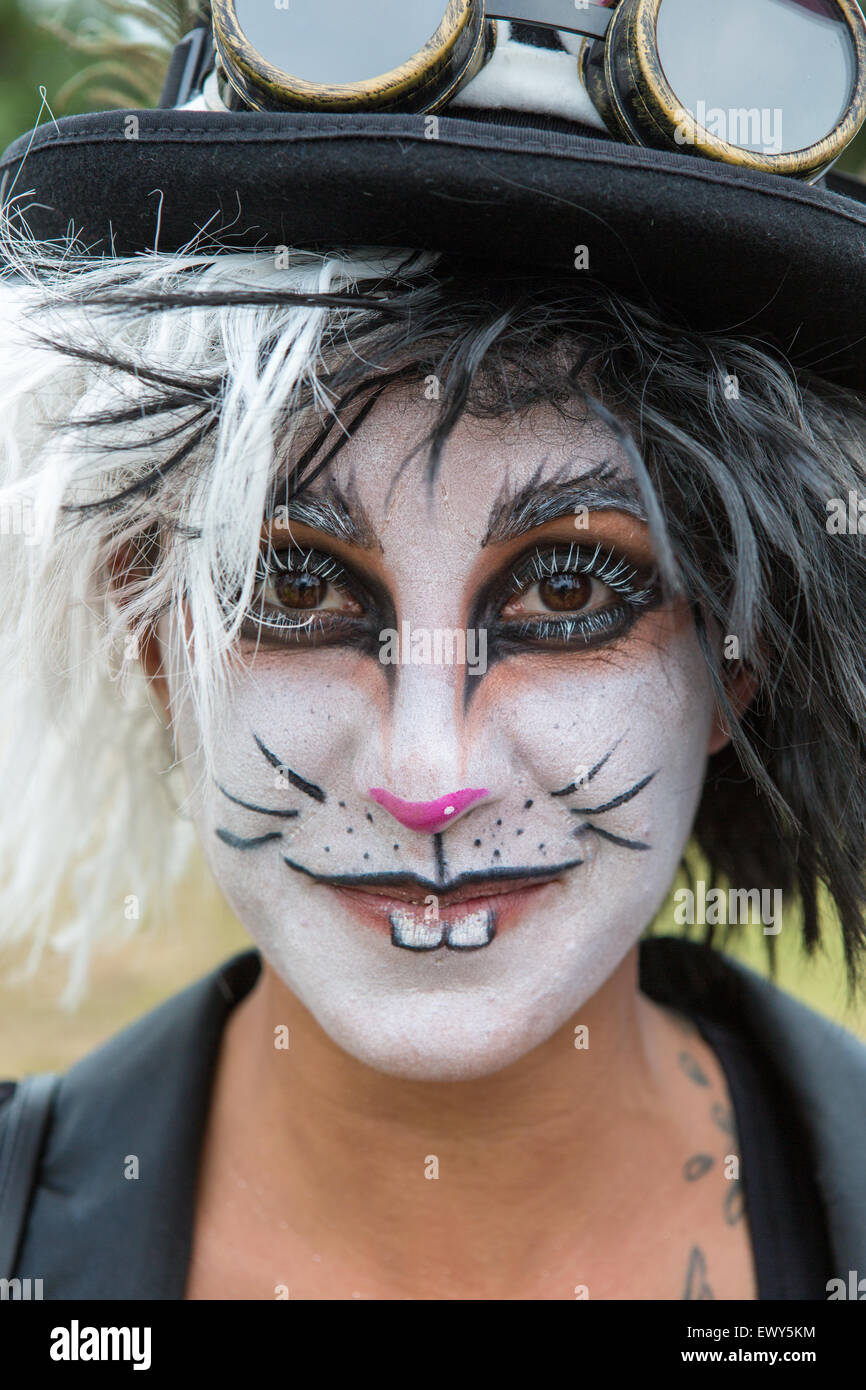 Straßenkünstler Portrait Glastonbury Festival UK Stockfoto