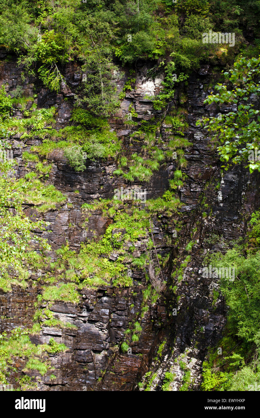 Klippe Gesichter Corrieshalloch Gorge, erstellt durch die fällt der Measach Braemore Junction in der Nähe von Ullapool Wester Ross Scotland Stockfoto