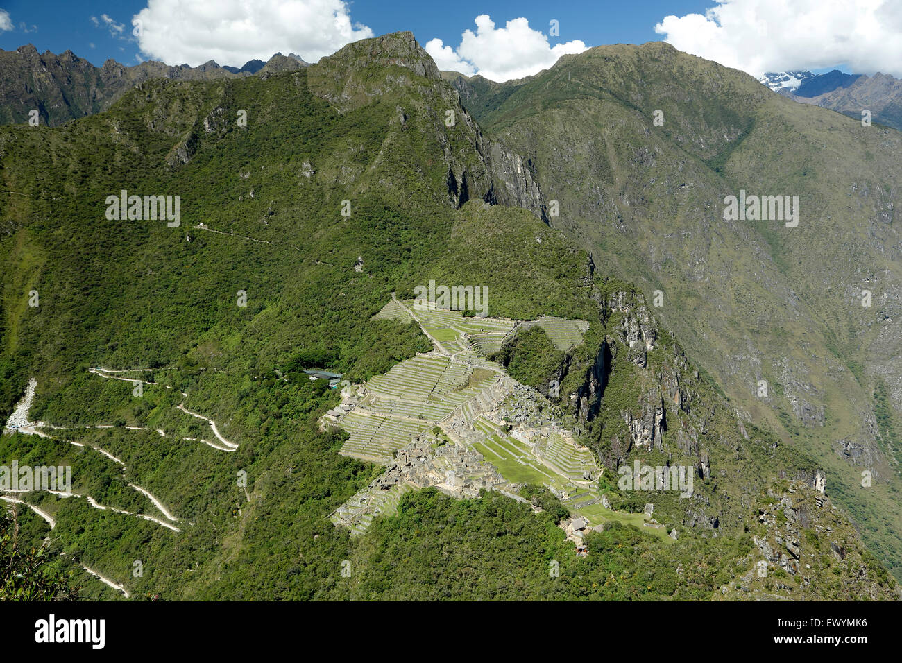 Machu Picchu Inkaruinen von Huayna Picchu Berg, in der Nähe von Machu Picchu Pueblo (aka Aguas Calientes), Cusco, Peru Stockfoto