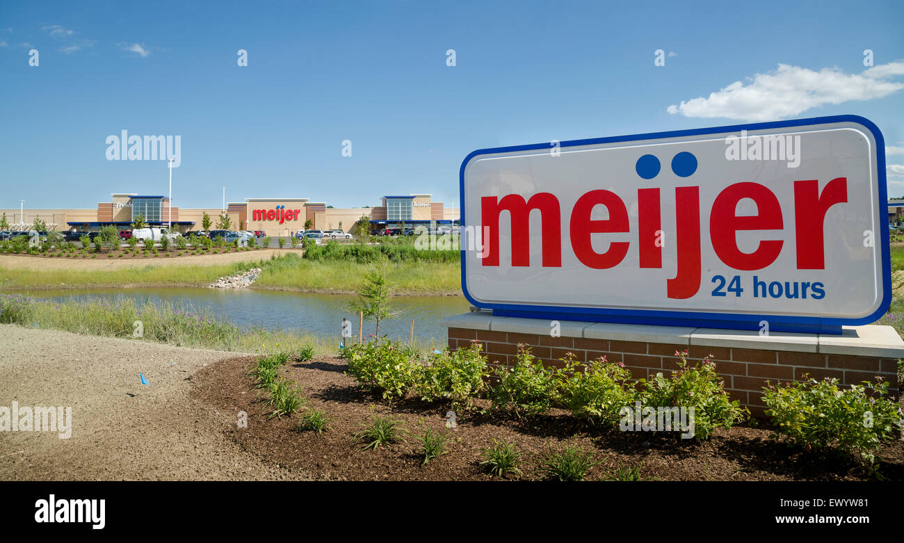 Eine Meijer Supermarkt Lebensmittelgeschäft Ladenkette in Wisconsin. Meijer-Läden sind Familienunternehmen und betreiben im mittleren Westen. Stockfoto