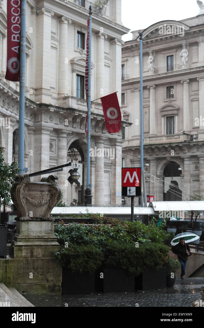 Raining in Rome, Anantara Palazzo Naiadi, Piazza della Repubblica, Rome Hotel, Rom, Italien Stockfoto