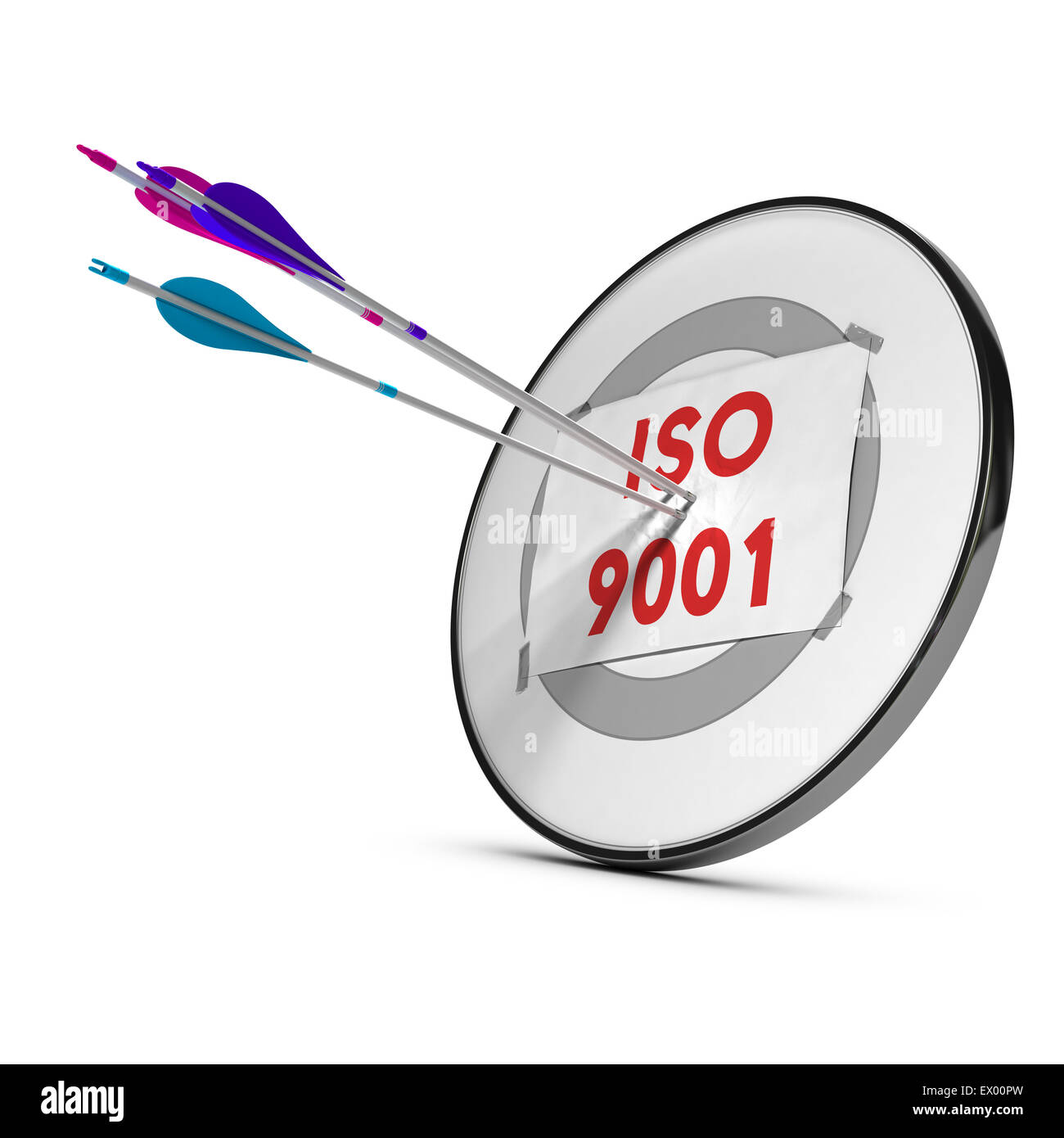 Ein Ziel mit drei Bunte Pfeile schlagen der Text der ISO 9001. Konzept Bild für die Darstellung der Qualität. Stockfoto