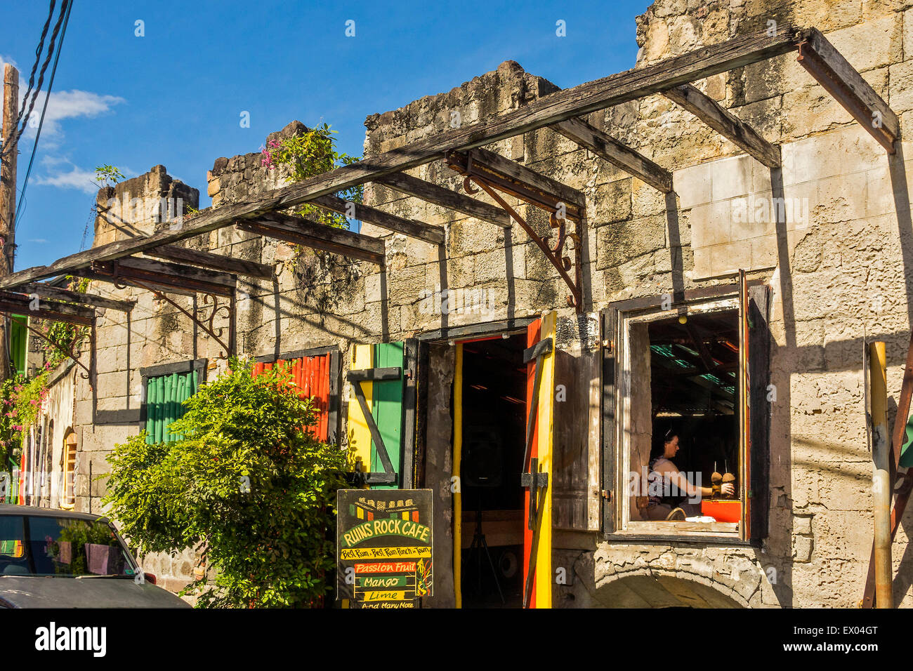 Ruine Rock Cafe Eingang Dominica West Indies Stockfoto