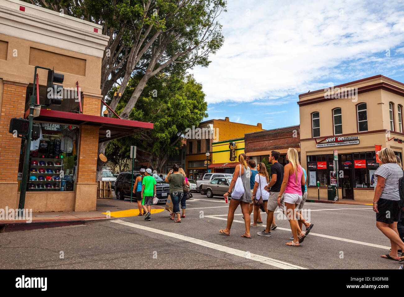 Käufer in die Innenstadt von San Luis Obispo, Kalifornien Stockfoto