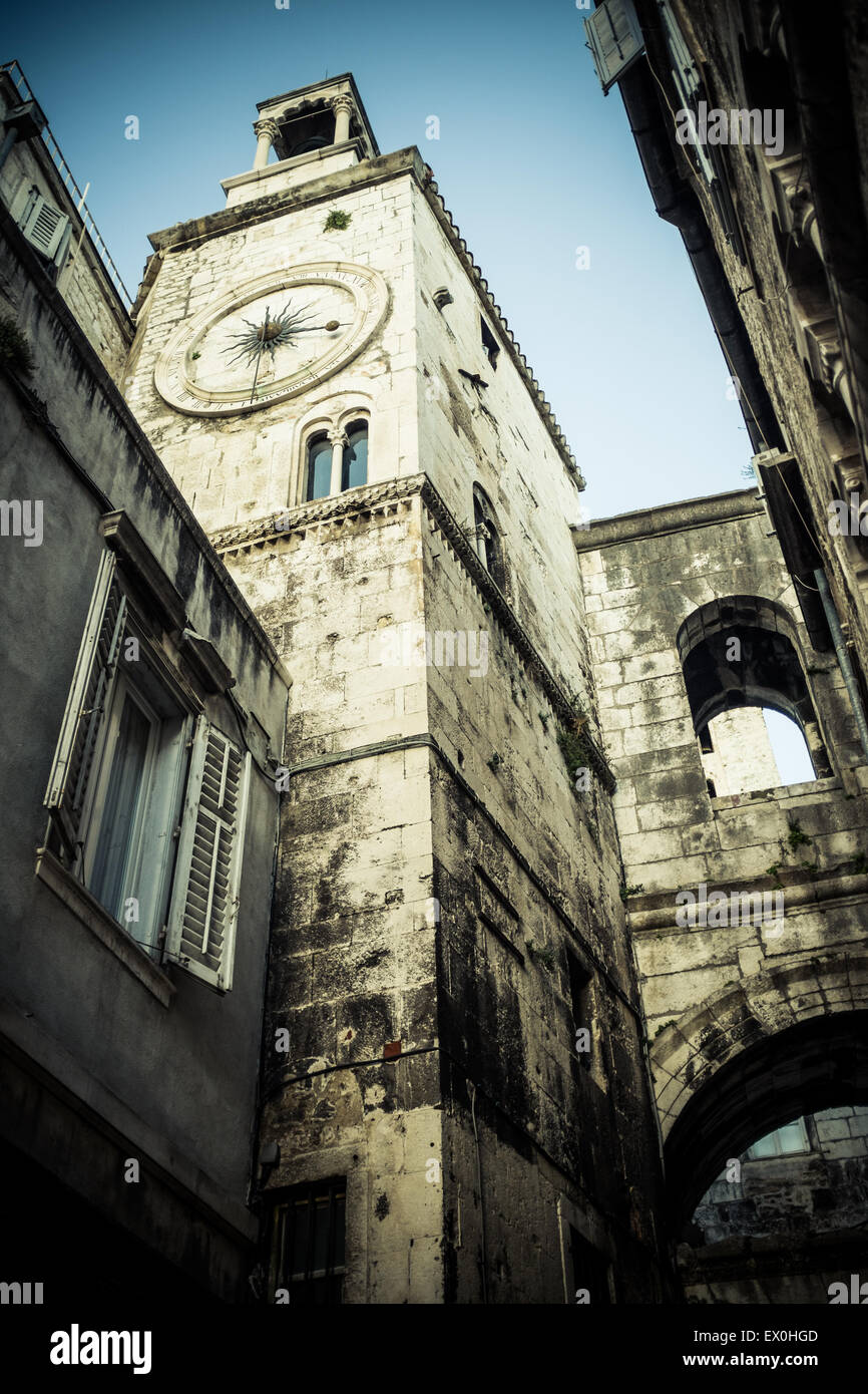 Eingang zum Diokletian Palast in der Altstadt Split Stockfoto