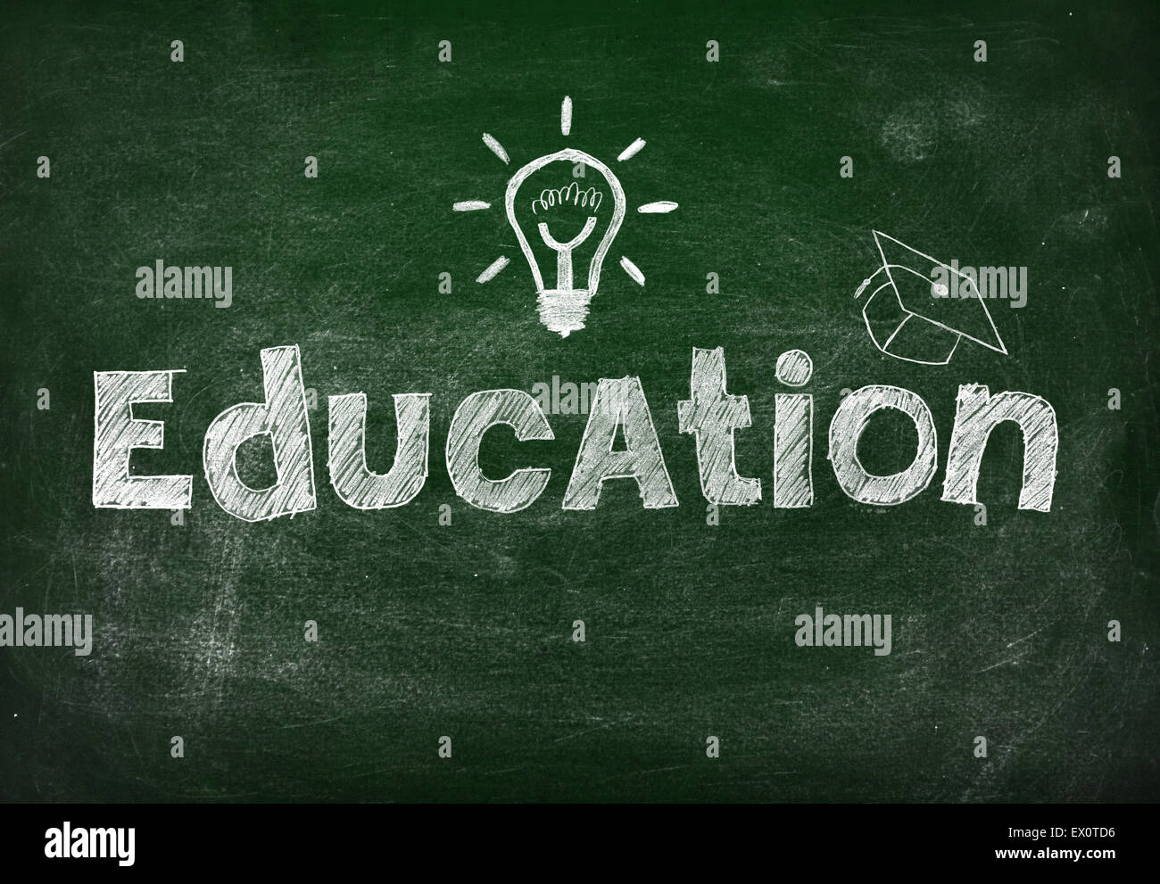 grünen Tafel mit Zeichnung Bildung, Nahaufnahme Stockfoto