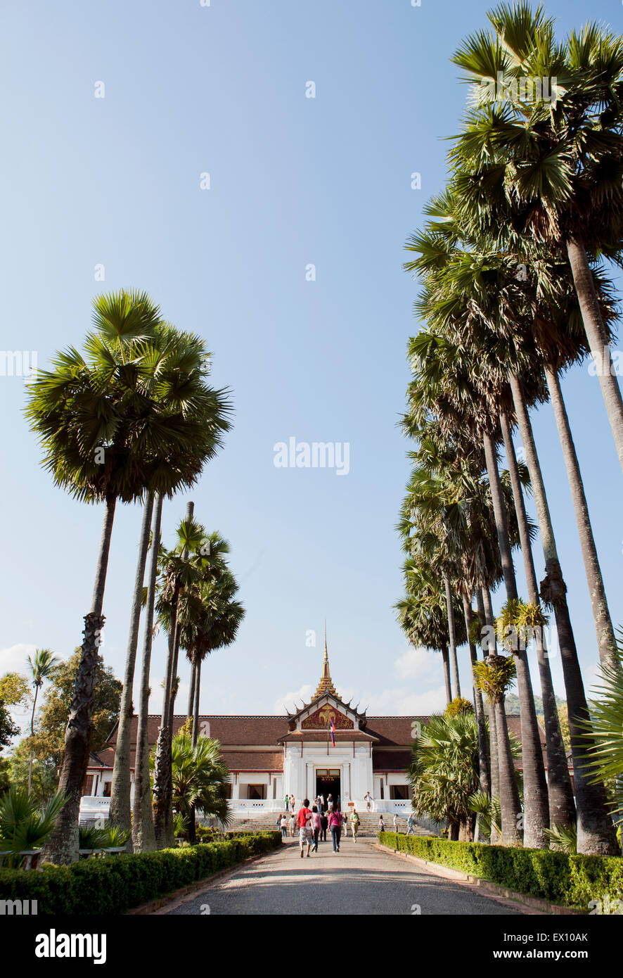Der Haupteingang des Nationalmuseums von Luang Prabang. Luang Prabang. Laos Stockfoto