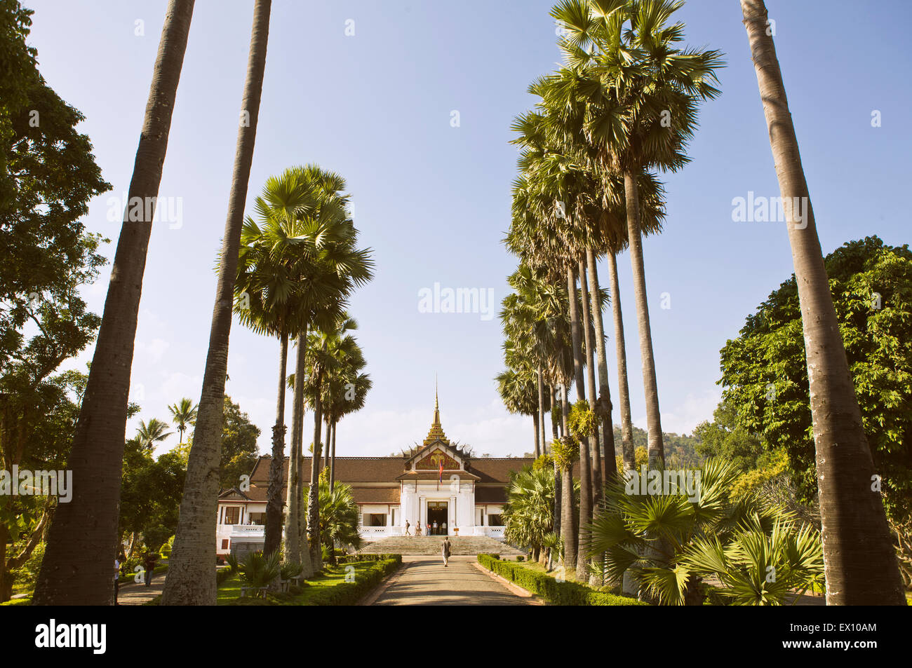 Der Eingang zum Luang Prabang National Museum (auch bekannt als das Royal Palace Museum). Luang Prabang. Laos Stockfoto