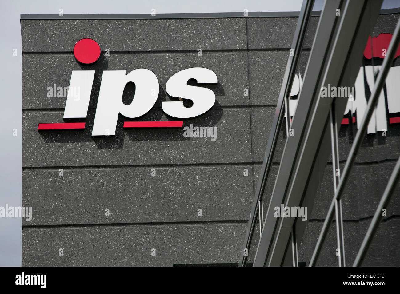 Ein Logo Zeichen außerhalb einer Einrichtung besetzt durch integrierte Projekt Services (IPS) in Blue Bell, Pennsylvania. Stockfoto