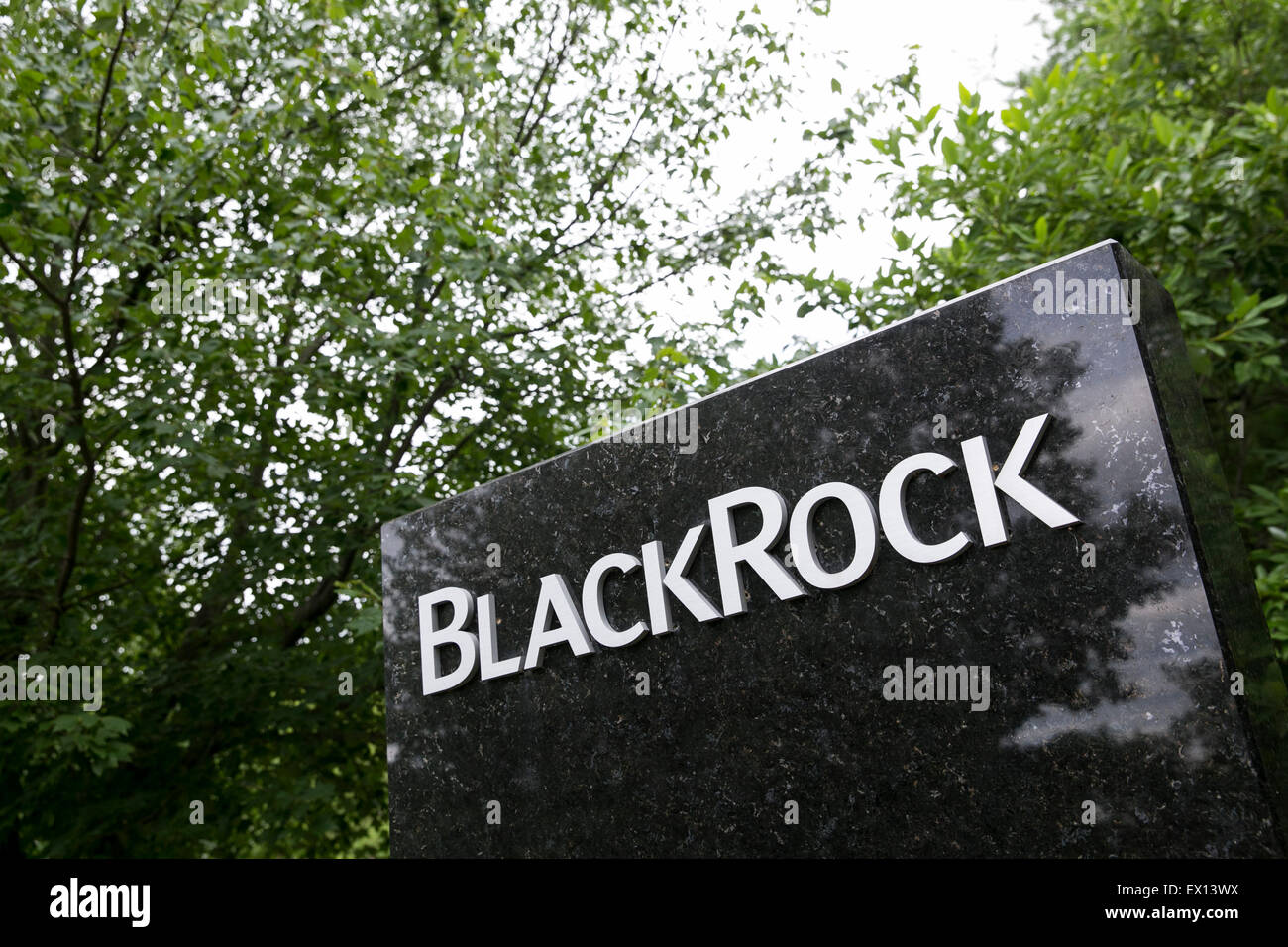 Ein Logo Zeichen außerhalb einer Einrichtung von BlackRock, Inc.,  Wilmington, Delaware besetzt Stockfotografie - Alamy