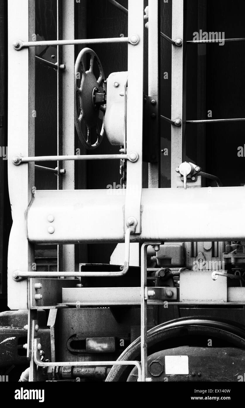 Eisenbahn-Box Auto Details im kontrastreichen schwarz-weiß. Stockfoto