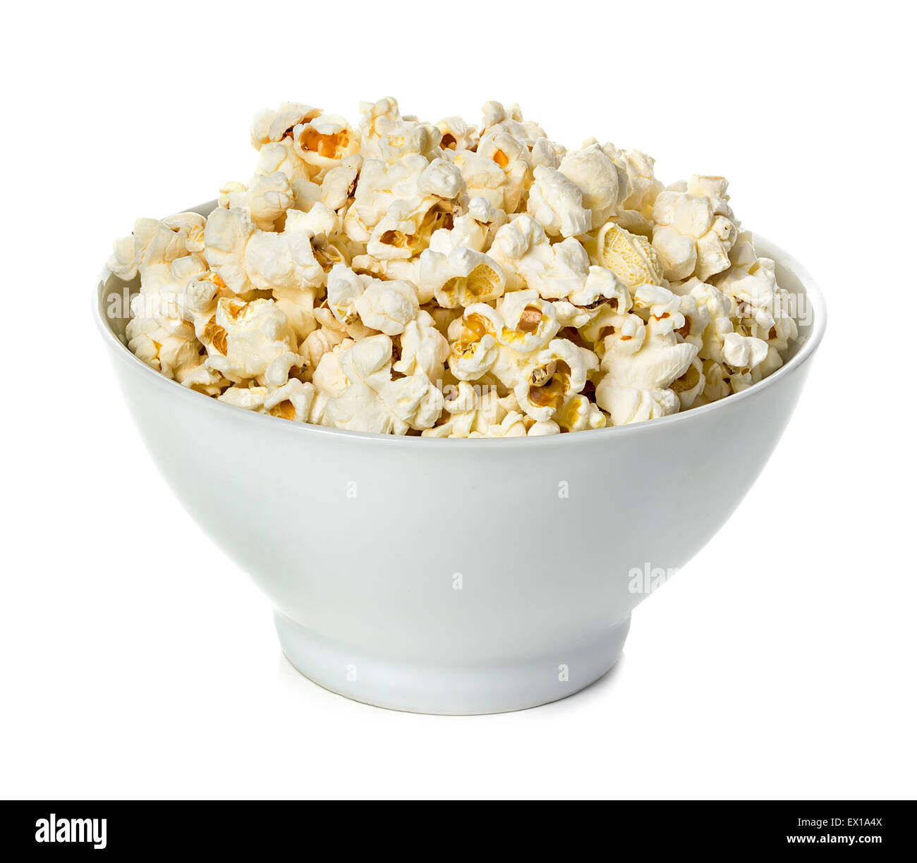 Popcorn, die isoliert auf weißem Hintergrund Stockfoto