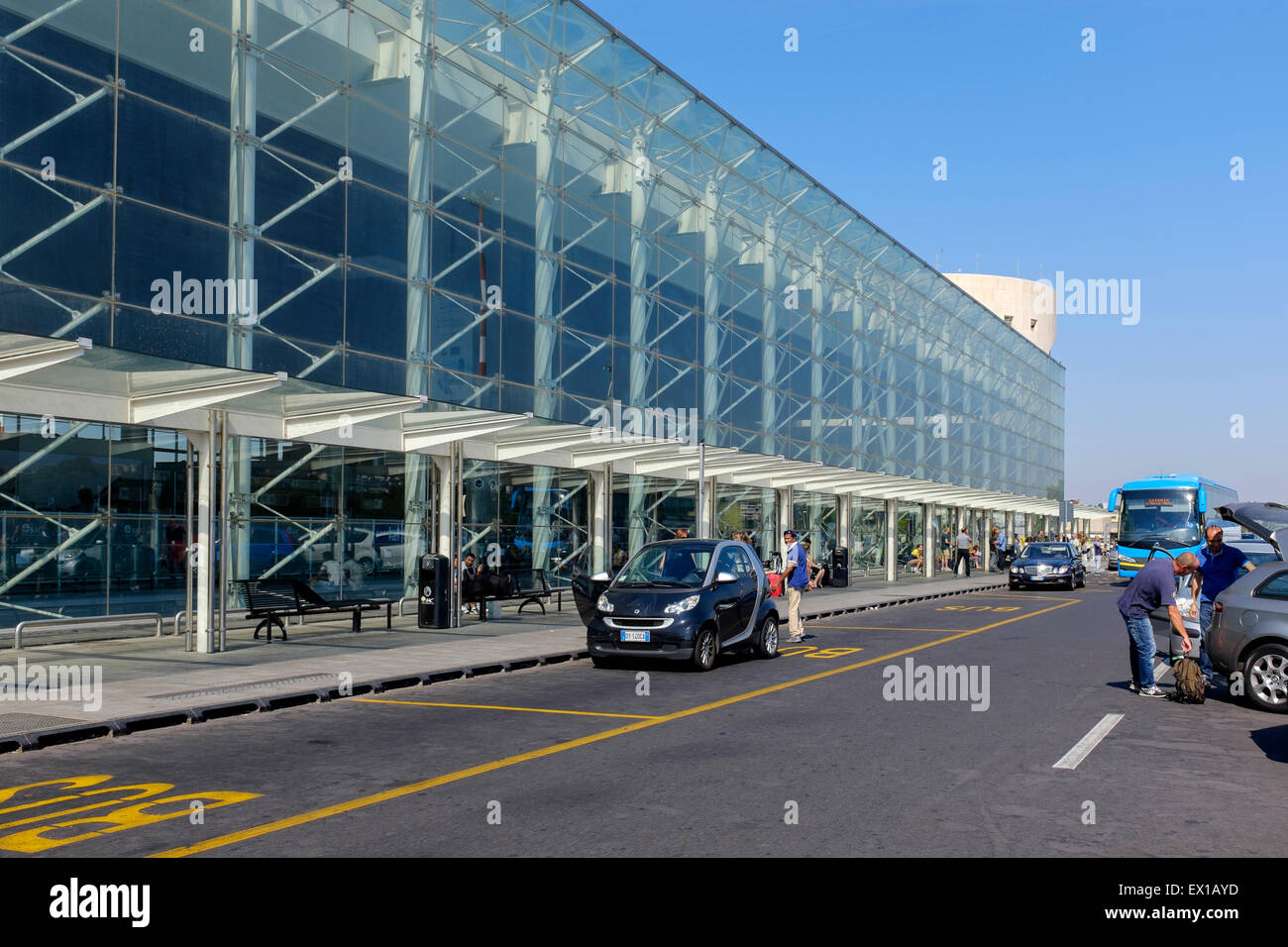 Internationaler flughafen catania Fotos und Bildmaterial in hoher Auflösung Alamy