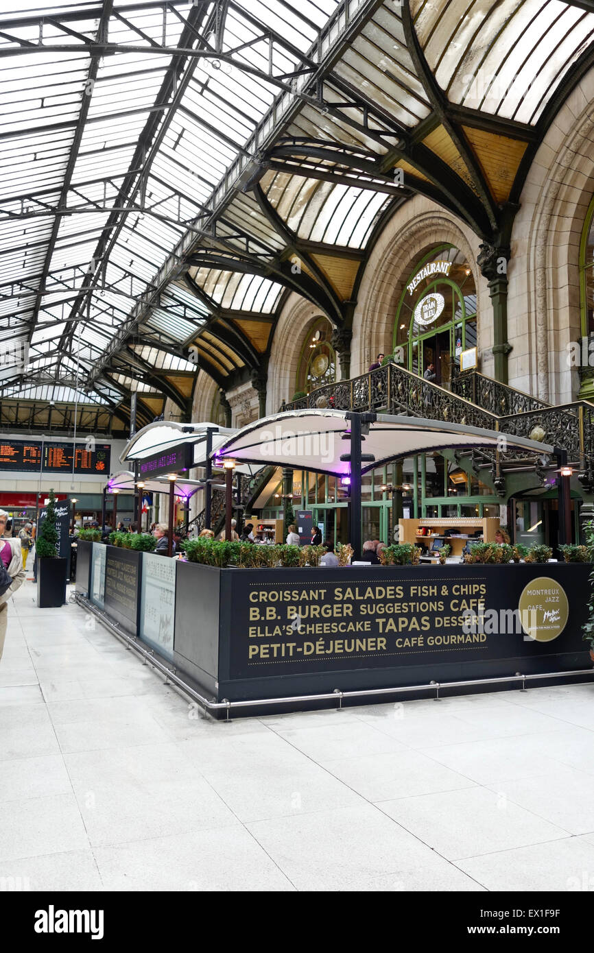 Le Train Bleu Restaurant am Gare de Lyon, Hauptstrecke Eisenbahn Station Terminal Gebäude in Paris, Frankreich. Stockfoto