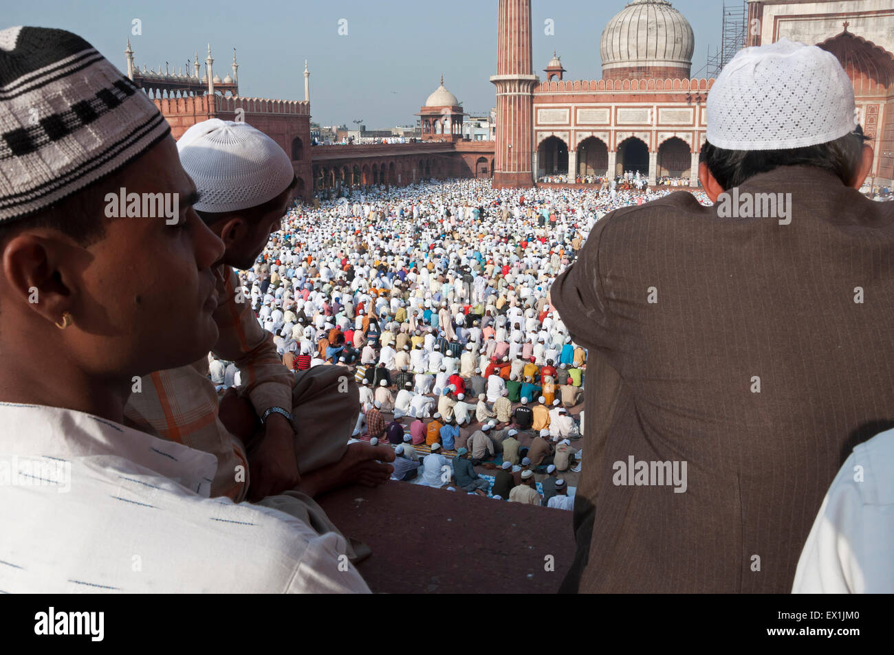Festival von Eid-Ul-Fitr gefeiert in der Jama Masjid Moschee in Alt-Delhi, Indien. Stockfoto