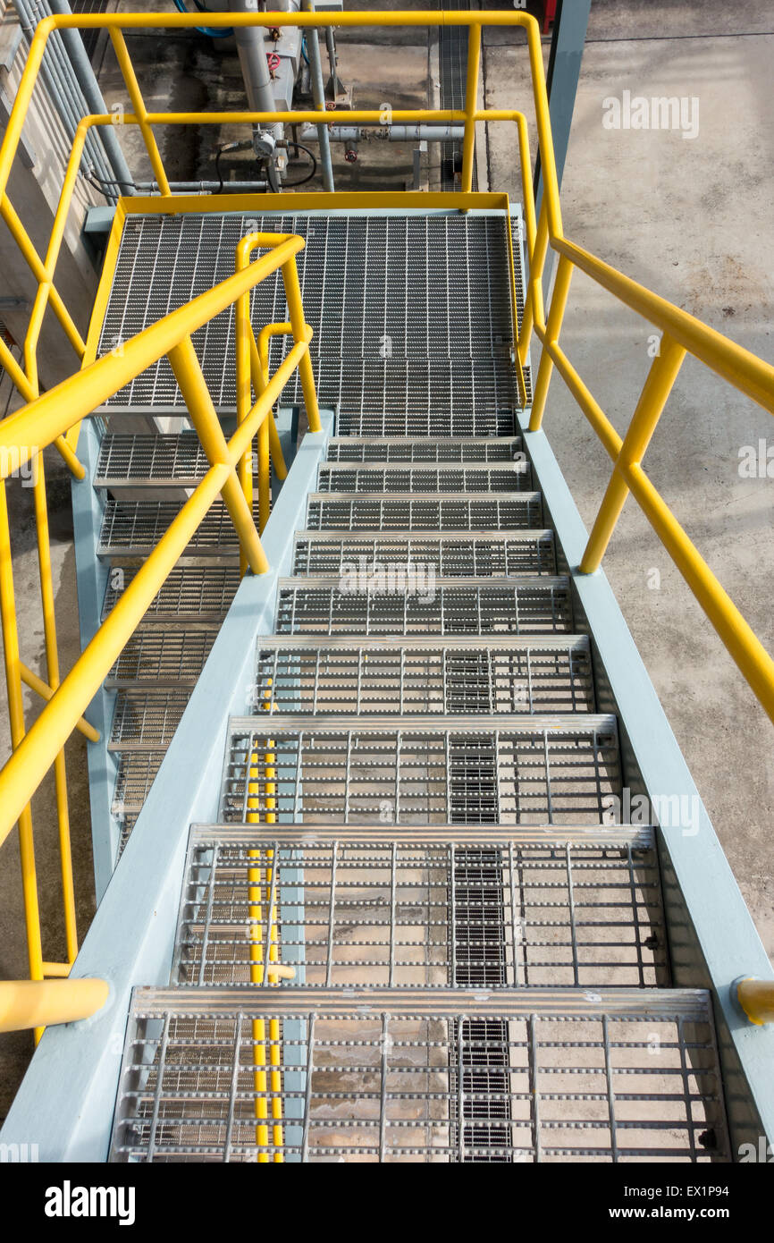 Treppe in petrochemischen Anlagen Stockfoto