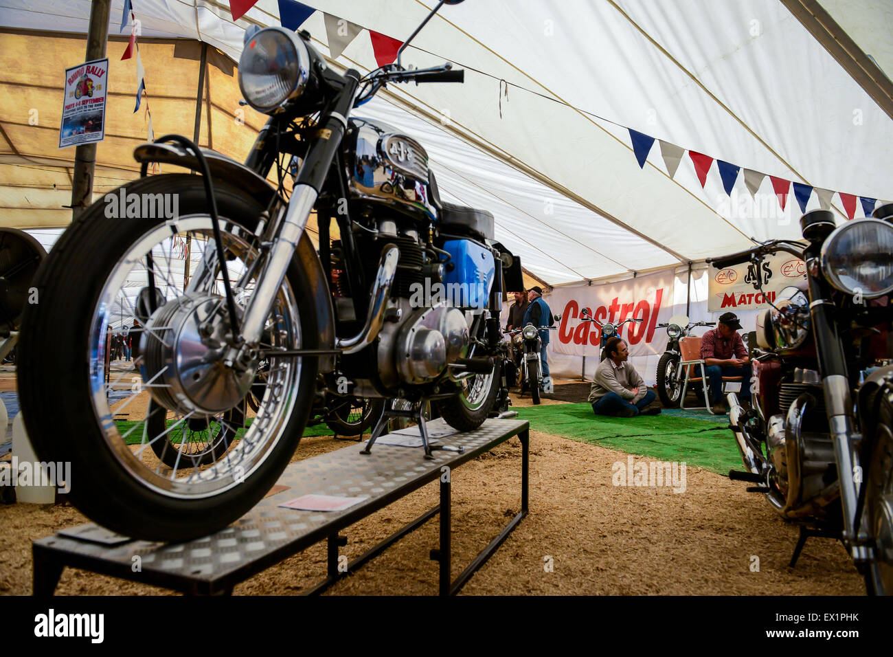 In Johannesburg. 4. Juli 2015. Foto aufgenommen am 4. Juli 2015 zeigt ein  31 CSR-Motorrad durch britische Hersteller a. 1962 während der Classic  Motorcycle Club 1000 Bike Show in Johannesburg, Südafrika. Der