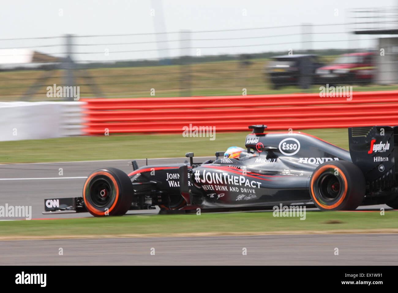 Alonso (Spanien) mit Geschwindigkeit in seinem wettbewerbsunfähig McLaren Honda F1 Grand Prix am Sonntag im Zeittraining Stockfoto