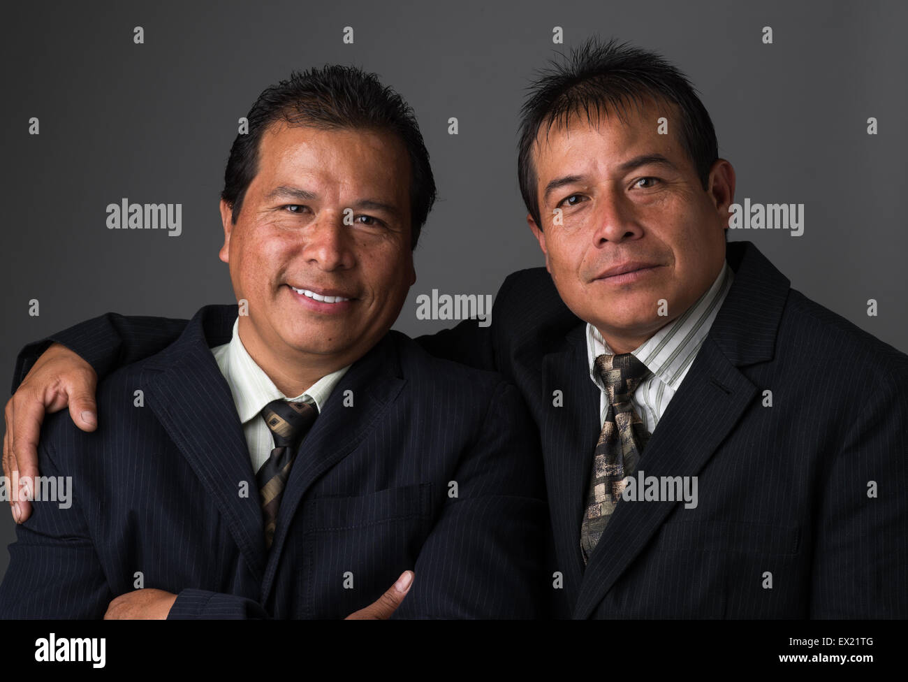 Hispanische Geschäftsleute, Lächeln, Porträt Stockfoto