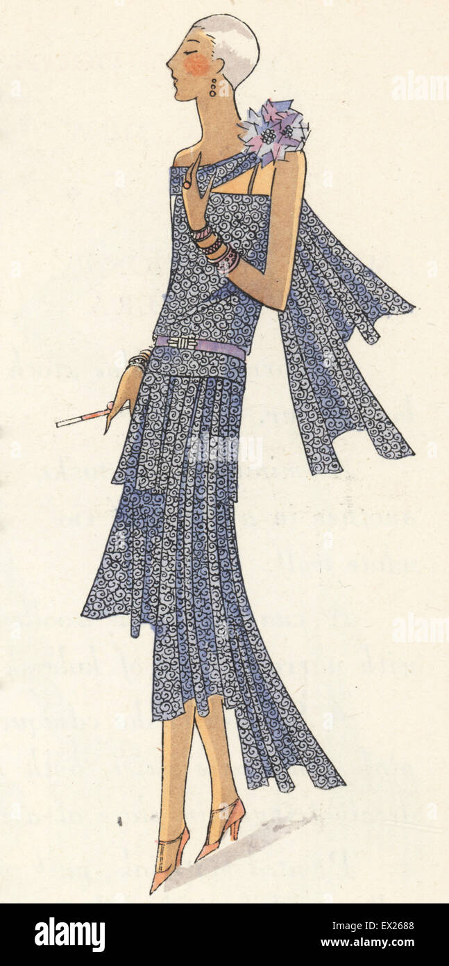 Frau in Spitze Abendkleid eine Zigarette raucht. Lithographie mit Pochoir (Schablone) Handcolour aus der Luxusmode-Magazin, Kunst, Gicht, Beaute, Paris, 1929. Stockfoto