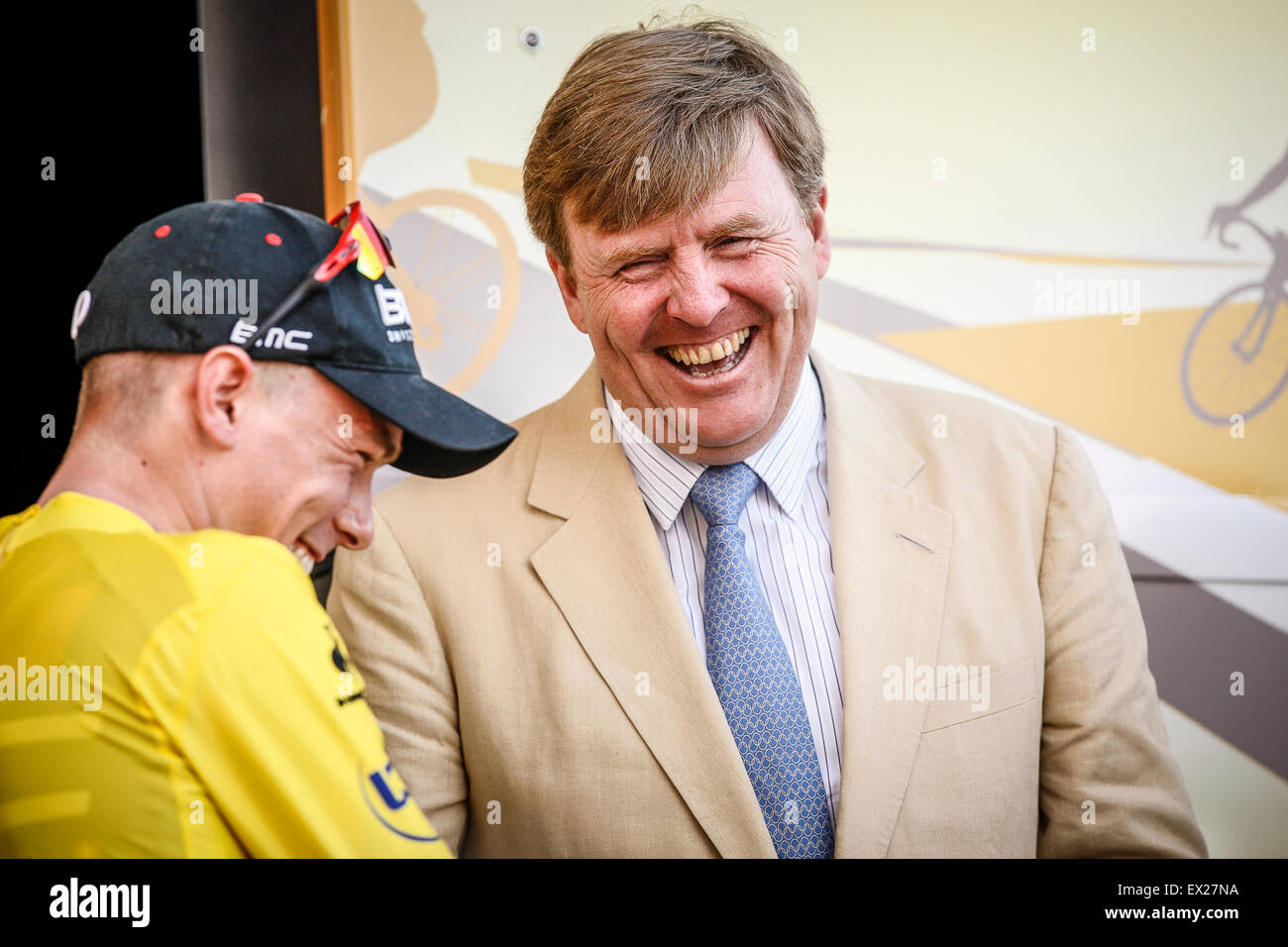 Utrecht, Niederlande. 4. Juli 2015. Tour de France Time Trial Phase, König der Niederlande, WILLEM-ALEXANDER, ROHAN DENNIS Credit: Jan de Wild/Alamy Live News Stockfoto