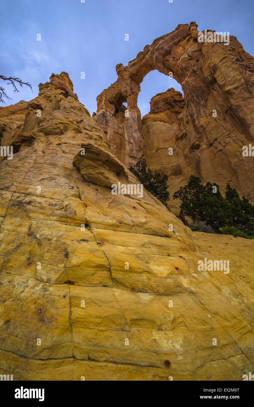 Grosvenor Arch Sandstein Doppelbogen befindet sich im Grand Staircase-Escalante National Monument Stockfoto