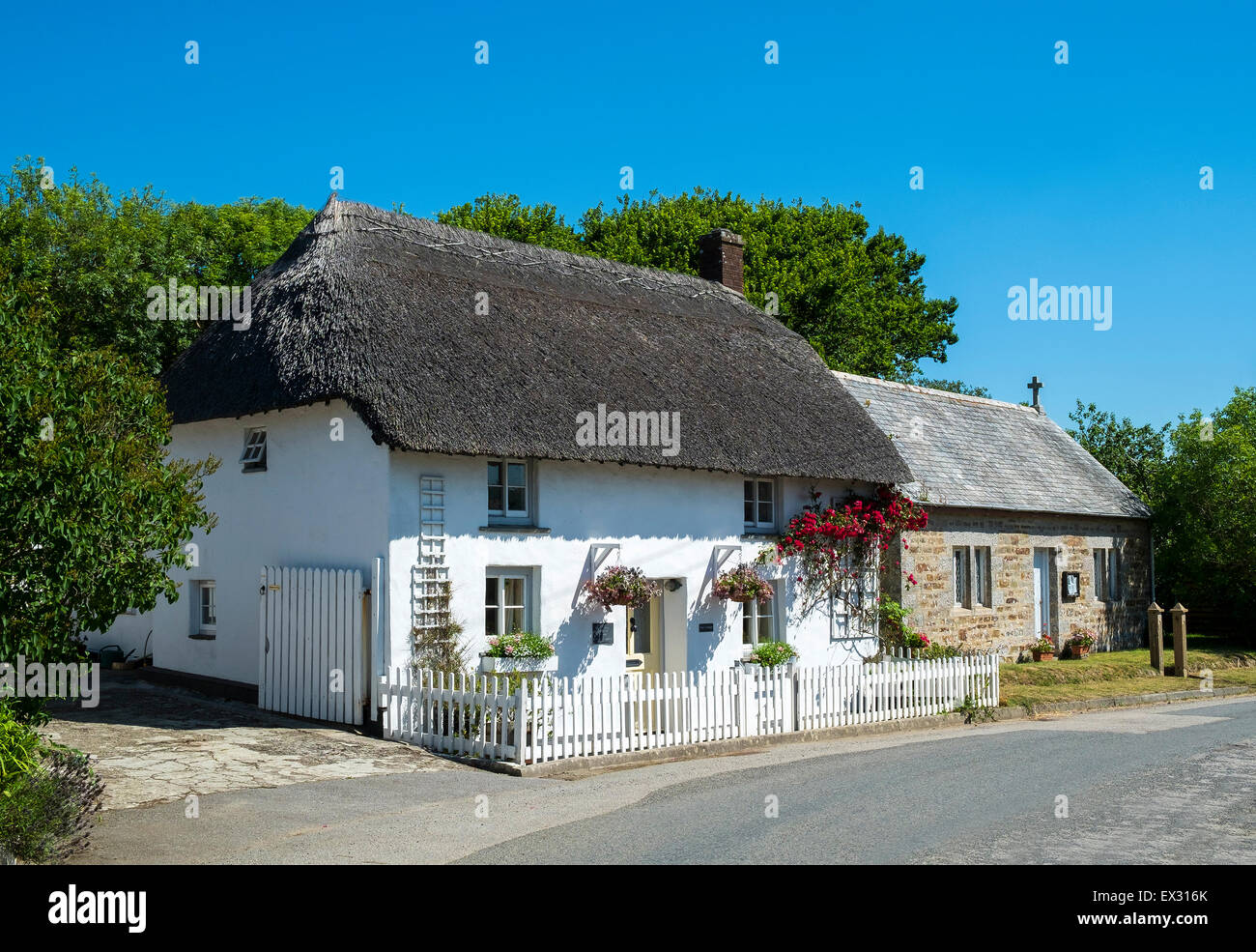 Gunwalloe, Cornwall, UK, dieses Ferienhaus war eine ehemalige Heimat von Sir Compton Mackenzie. Stockfoto