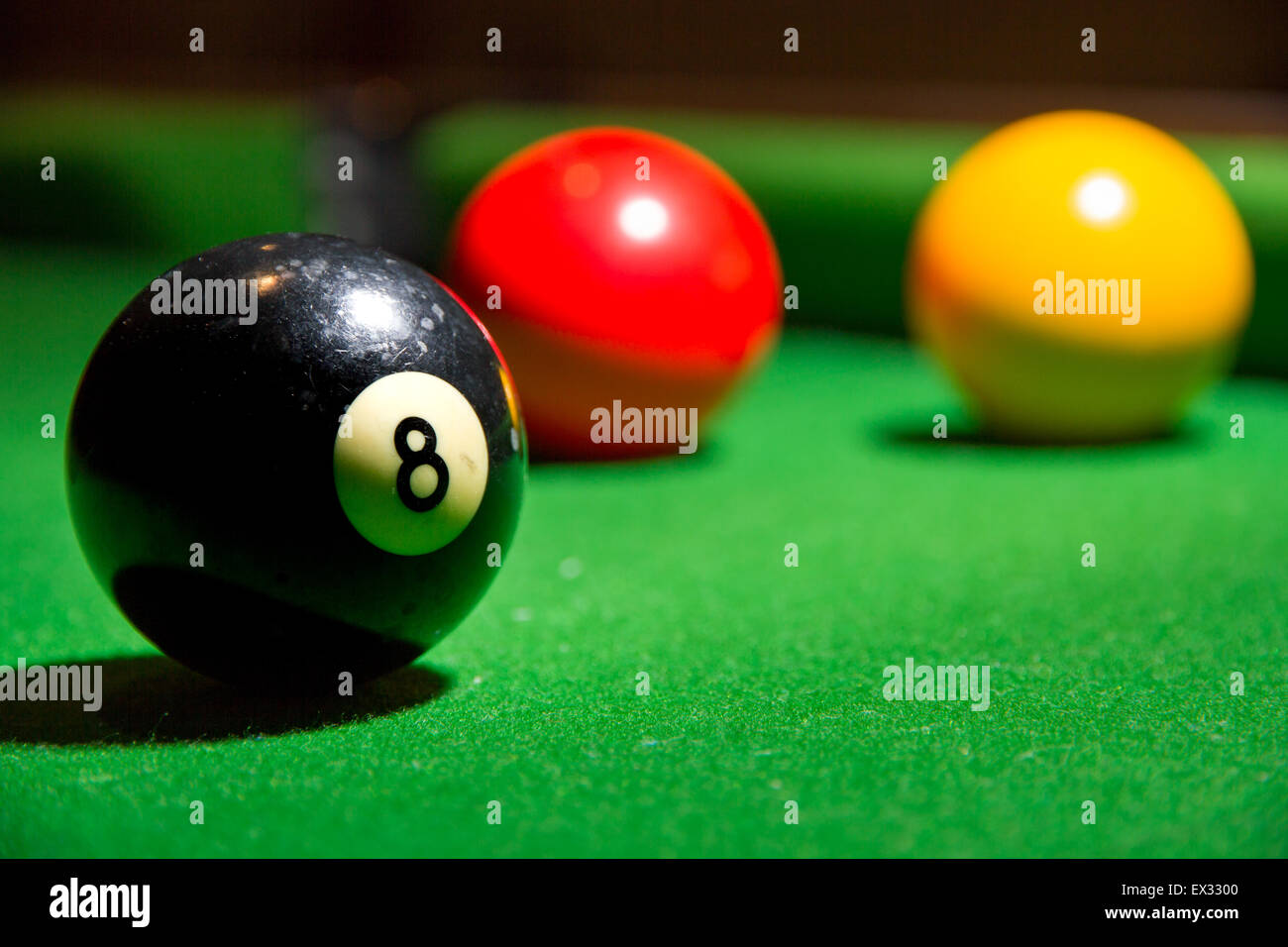 Billard/Pool Kugeln auf einem Tisch Stockfoto