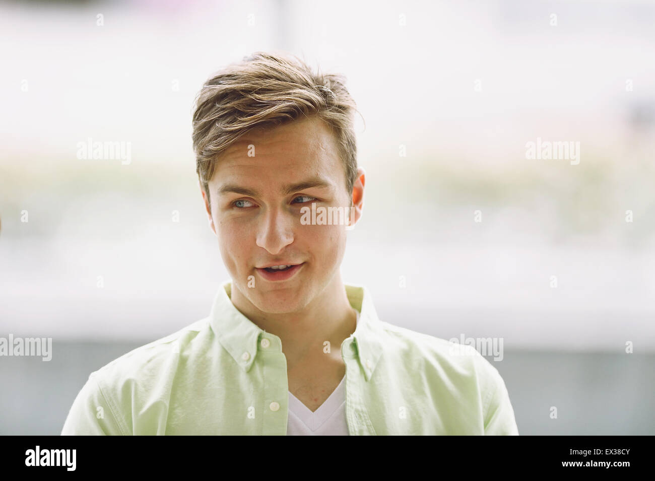 Kaukasisch-Young-Universität Student portrait Stockfoto